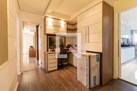 Apartamento para alugar com 213m², 4 quartos e 3 vagasCorredor/Escritório