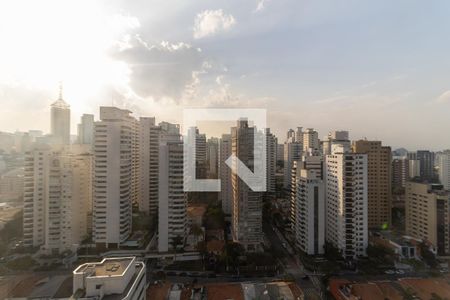 Apartamento para alugar com 213m², 4 quartos e 3 vagasVista da Varanda da Suíte 1