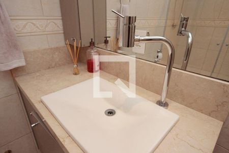 Apartamento à venda com 72m², 2 quartos e sem vagaBanheiro