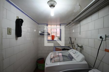 Casa à venda com 100m², 2 quartos e 1 vagaÁrea de Serviço