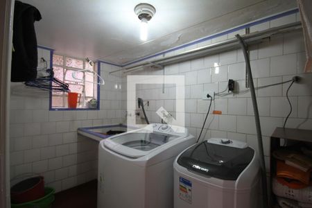 Casa à venda com 100m², 2 quartos e 1 vagaÁrea de Serviço