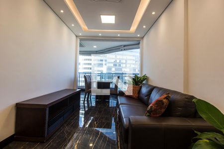 Sala de TV de apartamento para alugar com 1 quarto, 55m² em Empresarial 18 do Forte, Barueri