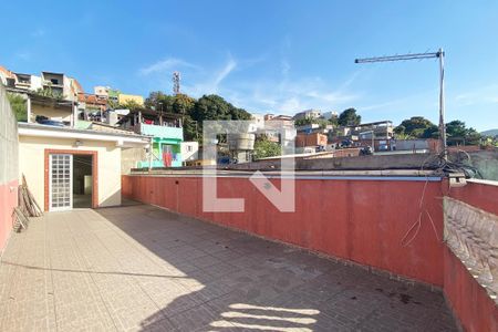 Casa para alugar com 220m², 3 quartos e 2 vagasQuintal
