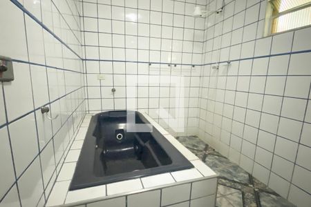 Casa para alugar com 220m², 3 quartos e 2 vagasBanheiro da Suíte