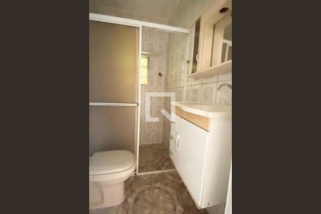 Casa para alugar com 220m², 3 quartos e 2 vagasBanheiro Social