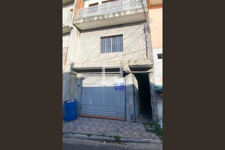 Casa para alugar com 220m², 3 quartos e 2 vagasFachada