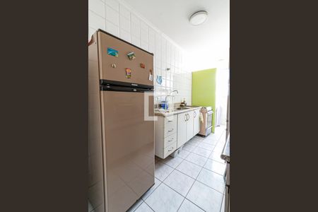 Cozinha de apartamento para alugar com 2 quartos, 54m² em Penha de França, São Paulo