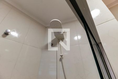 Casa à venda com 388m², 4 quartos e 6 vagasBanheiro da Suíte 4 - chuveiro