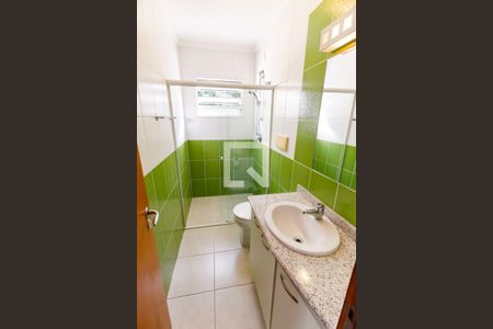 Casa à venda com 388m², 4 quartos e 6 vagasBanheiro da Suíte 2