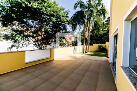 Casa à venda com 388m², 4 quartos e 6 vagasQuintal