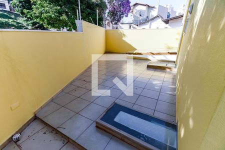 Casa à venda com 388m², 4 quartos e 6 vagasÁrea externa
