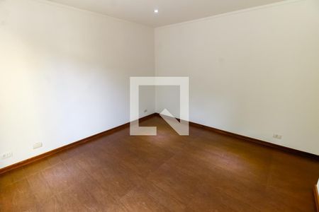 Casa à venda com 388m², 4 quartos e 6 vagasSuíte 2