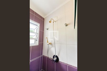 Casa à venda com 388m², 4 quartos e 6 vagasBanheiro da Suíte 1 - Chuveiro