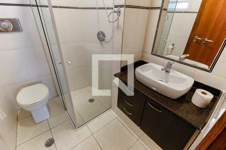 Casa à venda com 388m², 4 quartos e 6 vagasBanheiro da Suíte 4