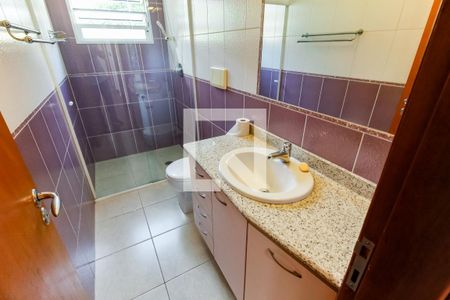 Casa à venda com 388m², 4 quartos e 6 vagasBanheiro da Suíte 1