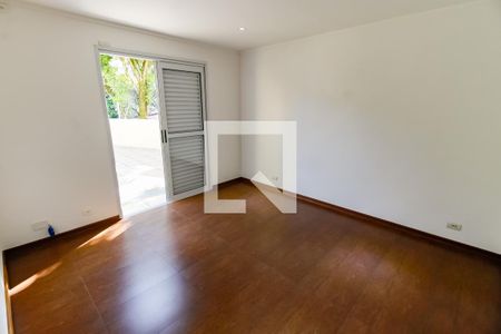 Casa à venda com 388m², 4 quartos e 6 vagasSuíte 2