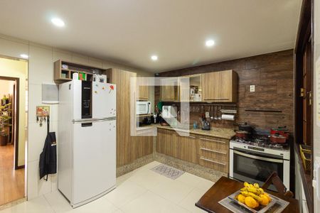 Casa para alugar com 150m², 3 quartos e 2 vagas Casa para alugar com 150m², 3 quartos e 2 vagasCozinha