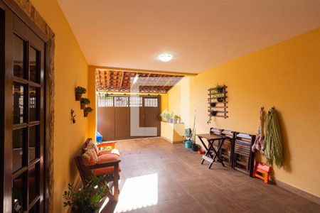 Casa para alugar com 150m², 3 quartos e 2 vagas Casa para alugar com 150m², 3 quartos e 2 vagasQuintal