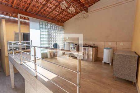 Casa à venda com 250m², 3 quartos e 5 vagasÁrea de serviço 