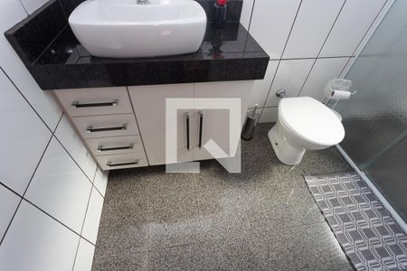 Casa à venda com 250m², 3 quartos e 5 vagasBanheiro da suíte 