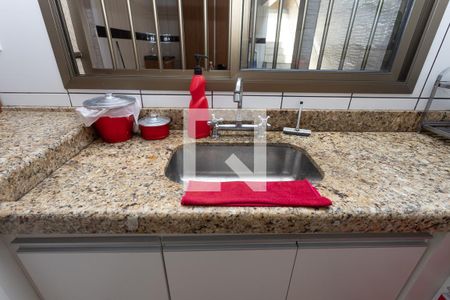 Casa à venda com 250m², 3 quartos e 5 vagasCozinha 