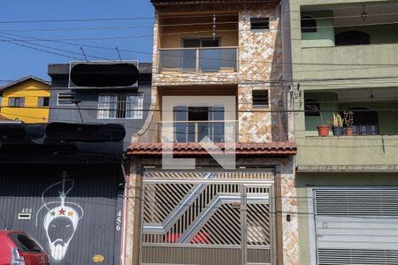 Casa à venda com 250m², 3 quartos e 5 vagasFachada 