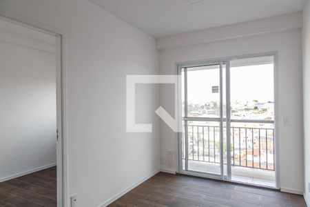 Sala de apartamento para alugar com 2 quartos, 38m² em Parque Maria Luiza, São Paulo