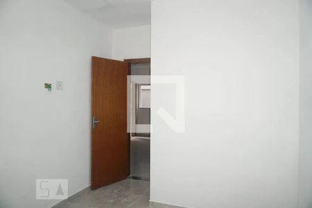 Quarto 2 de apartamento para alugar com 2 quartos, 43m² em Vila Dalila, São Paulo