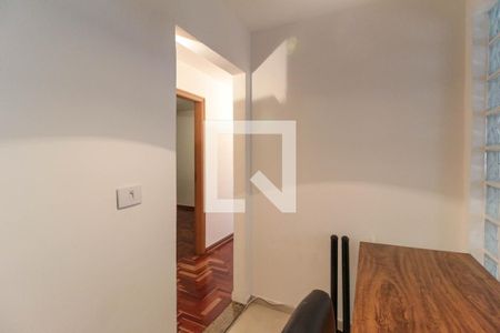 Apartamento à venda com 100m², 2 quartos e 1 vaga Apartamento à venda com 100m², 2 quartos e 1 vagaEscritório