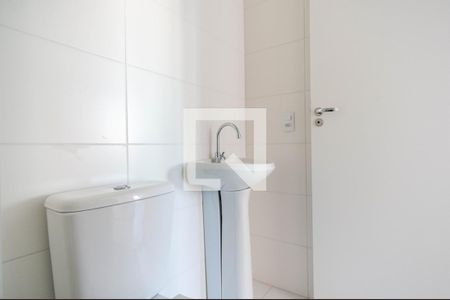 Apartamento à venda com 32m², 2 quartos e sem vaga Apartamento à venda com 32m², 2 quartos e sem vagaBanheiro
