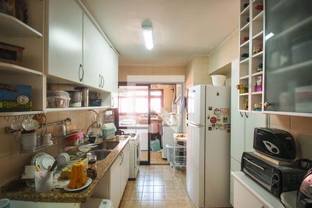 Apartamento à venda com 110m², 3 quartos e 2 vagasCozinha