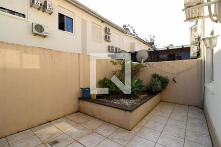 Casa de condomínio à venda com 144m², 3 quartos e 2 vagasQuintal