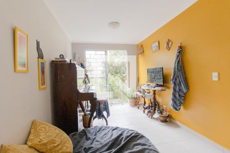 Sala de apartamento à venda com 3 quartos, 75m² em Santa Quiteria, Curitiba