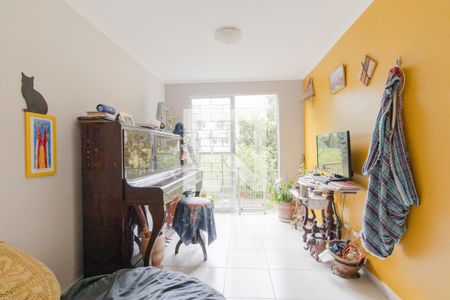 Apartamento à venda com 3 quartos, 75m² em Santa Quiteria, Curitiba