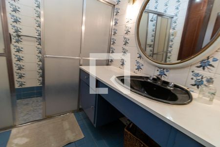 Casa à venda com 223m², 3 quartos e 4 vagas