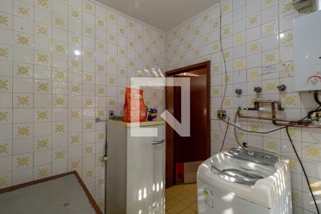 Casa à venda com 223m², 3 quartos e 4 vagas