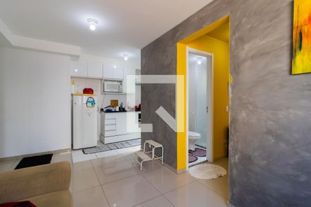 Sala de apartamento para alugar com 2 quartos, 42m² em Parque Bristol, São Paulo