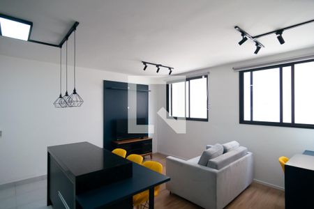 Sala / Cozinha de apartamento para alugar com 1 quarto, 37m² em Centro, São Paulo
