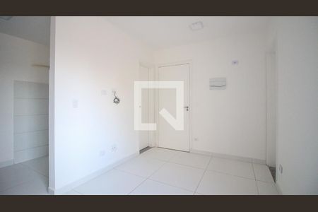 Sala/Cozinha de apartamento para alugar com 1 quarto, 30m² em Quinta da Paineira, São Paulo