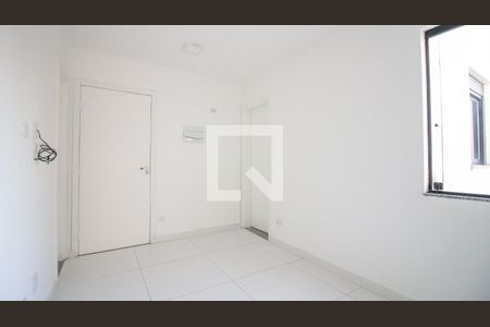 Sala/Cozinha de apartamento para alugar com 1 quarto, 30m² em Quinta da Paineira, São Paulo
