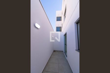 Quintal de apartamento para alugar com 1 quarto, 45m² em Quinta da Paineira, São Paulo