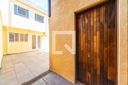 Casa à venda com 160m², 3 quartos e 2 vagasCorredor