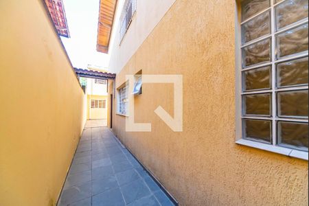 Casa à venda com 160m², 3 quartos e 2 vagasCorredor