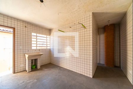 Casa à venda com 160m², 3 quartos e 2 vagasÁrea de Serviço