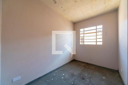 Casa à venda com 160m², 3 quartos e 2 vagasQuarto de Serviço 