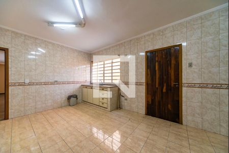Casa à venda com 160m², 3 quartos e 2 vagasCozinha 