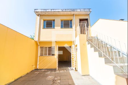 Casa à venda com 160m², 3 quartos e 2 vagasQuintal Fundos