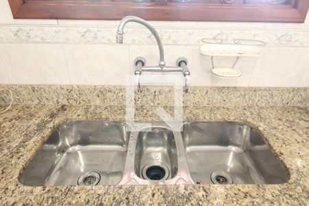 Casa para alugar com 650m², 6 quartos e 5 vagasCozinha