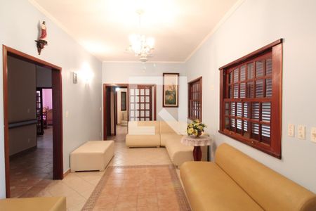 Casa para alugar com 650m², 6 quartos e 5 vagasSala