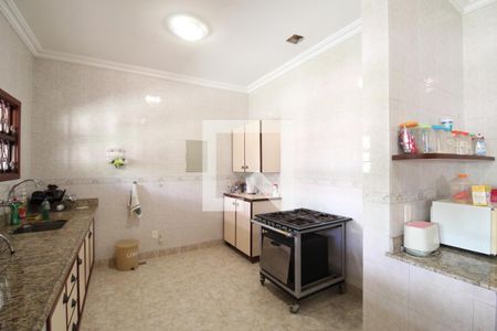 Casa para alugar com 650m², 6 quartos e 5 vagasCozinha